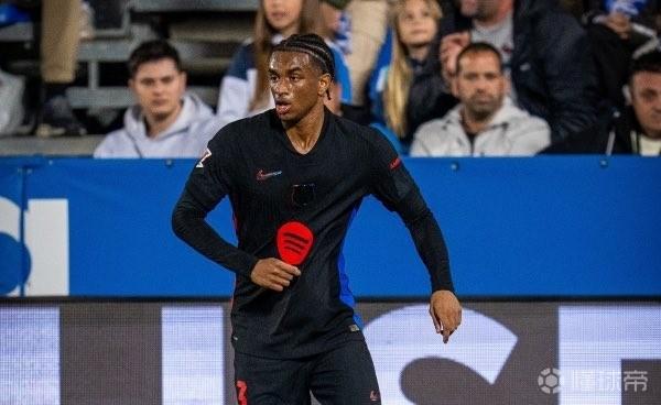 罗马诺：经纪人正在推动巴尔德离队，曼联已询问球员转会条件